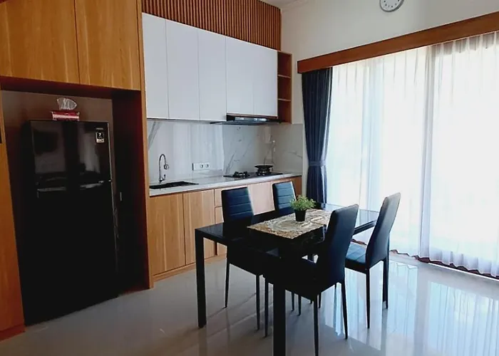 Rumah Lestari 別荘 *
